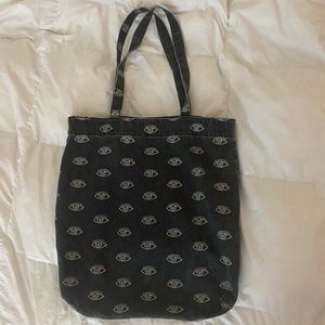 Target eye tote bag